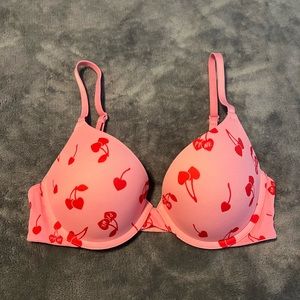 PINK Wear Everywhere Push Up bra